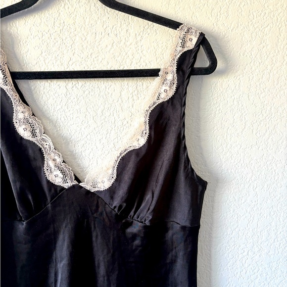 Victoria’s Secret Vintage Chemise - Picture 3 of 6